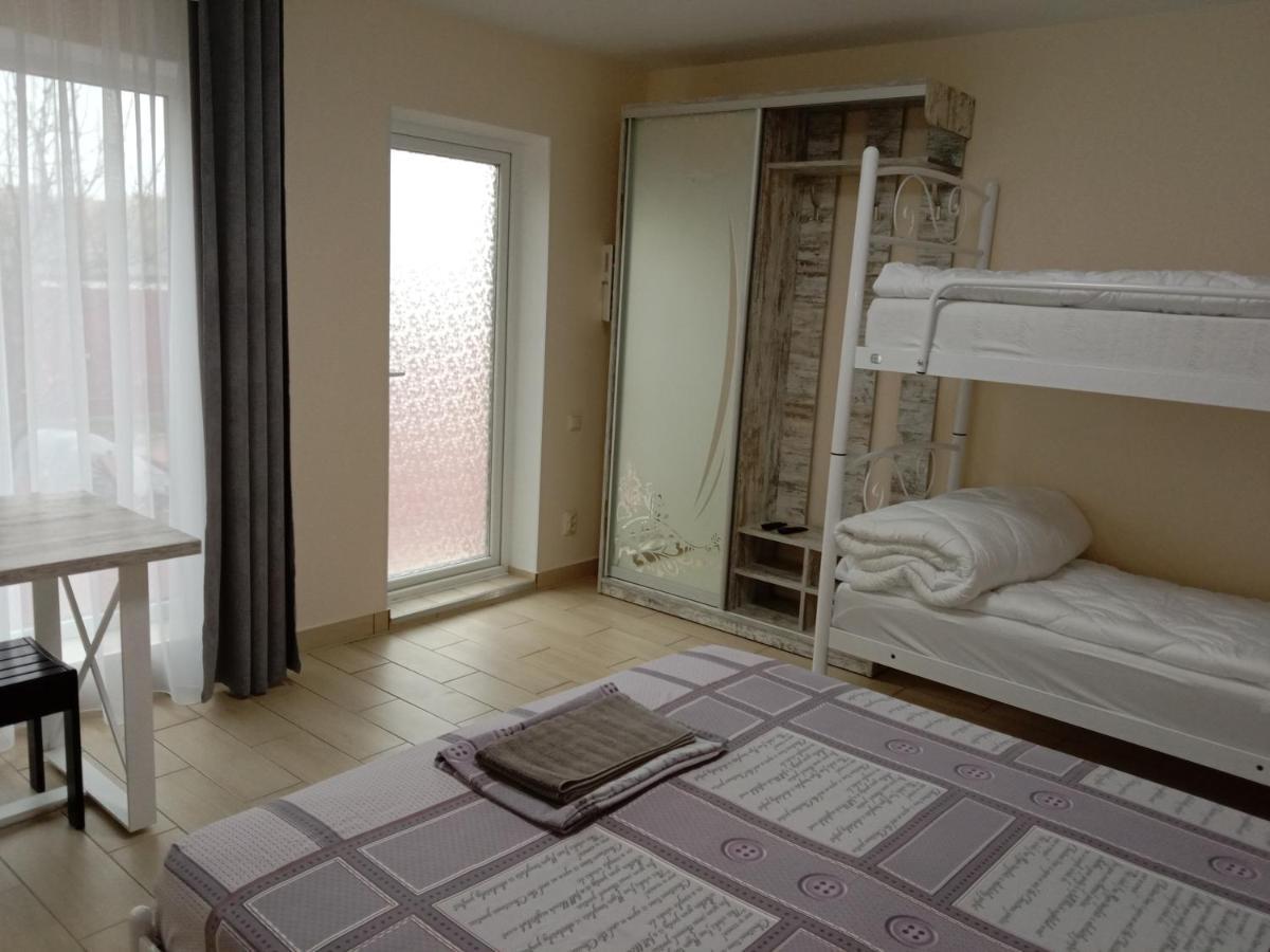 Однокімнатна 105 Apartment Khmelʼnytsʼkyy Bagian luar foto