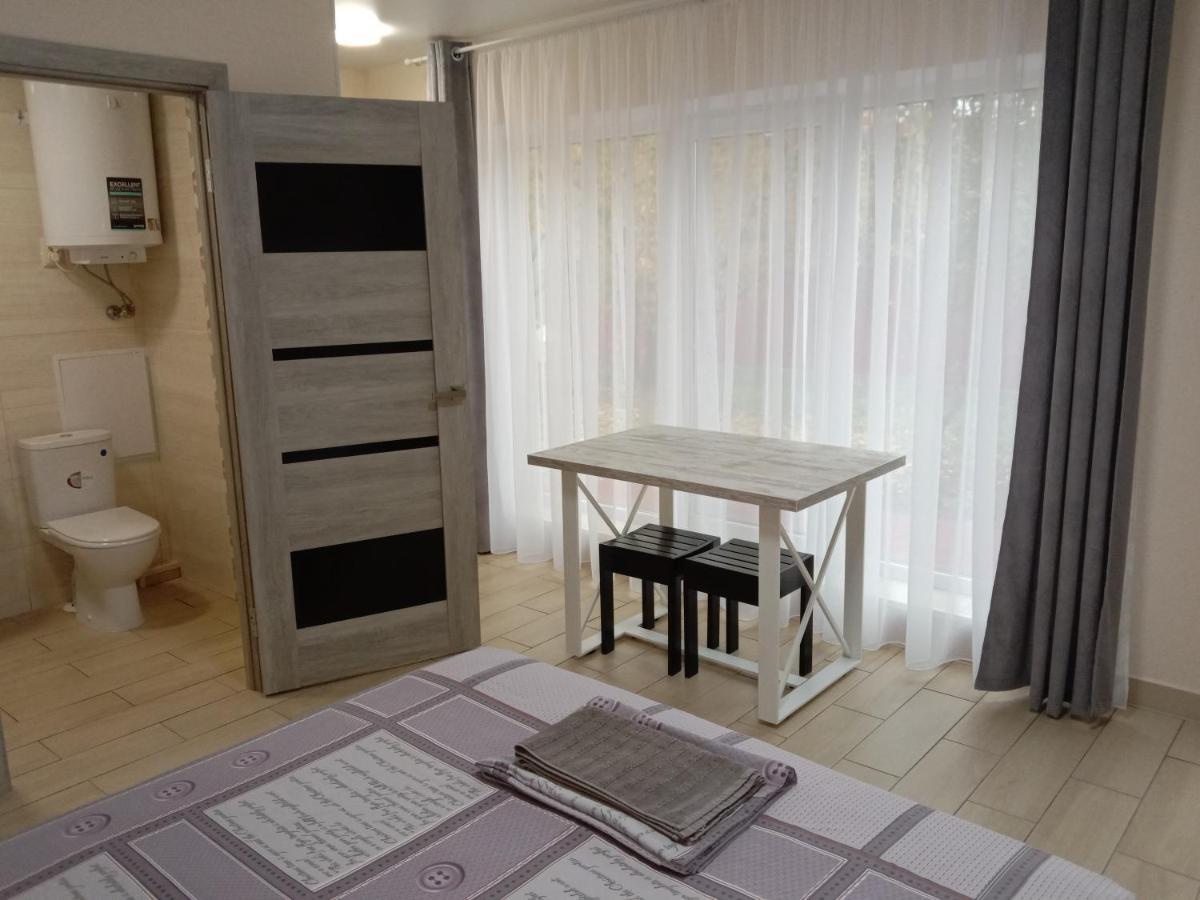 Однокімнатна 105 Apartment Khmelʼnytsʼkyy Bagian luar foto